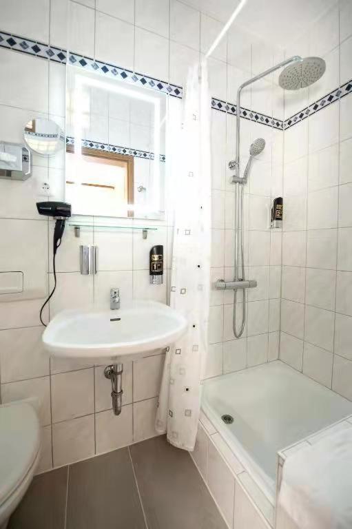 Hotel Bluechertal Бахарах Экстерьер фото
